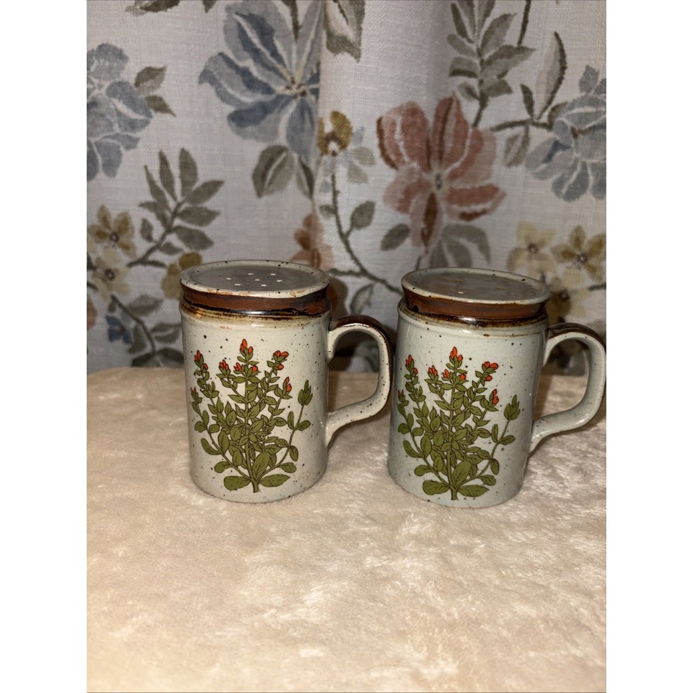 Vintage MCM Takahashi Speckled Stoneware Salt &Pepper Shakers Wildflowers Floral